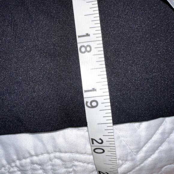 Athleta Womens Size Medium Black Short Sleeve Nylon Activewear Crop Top - Picture 6 of 6